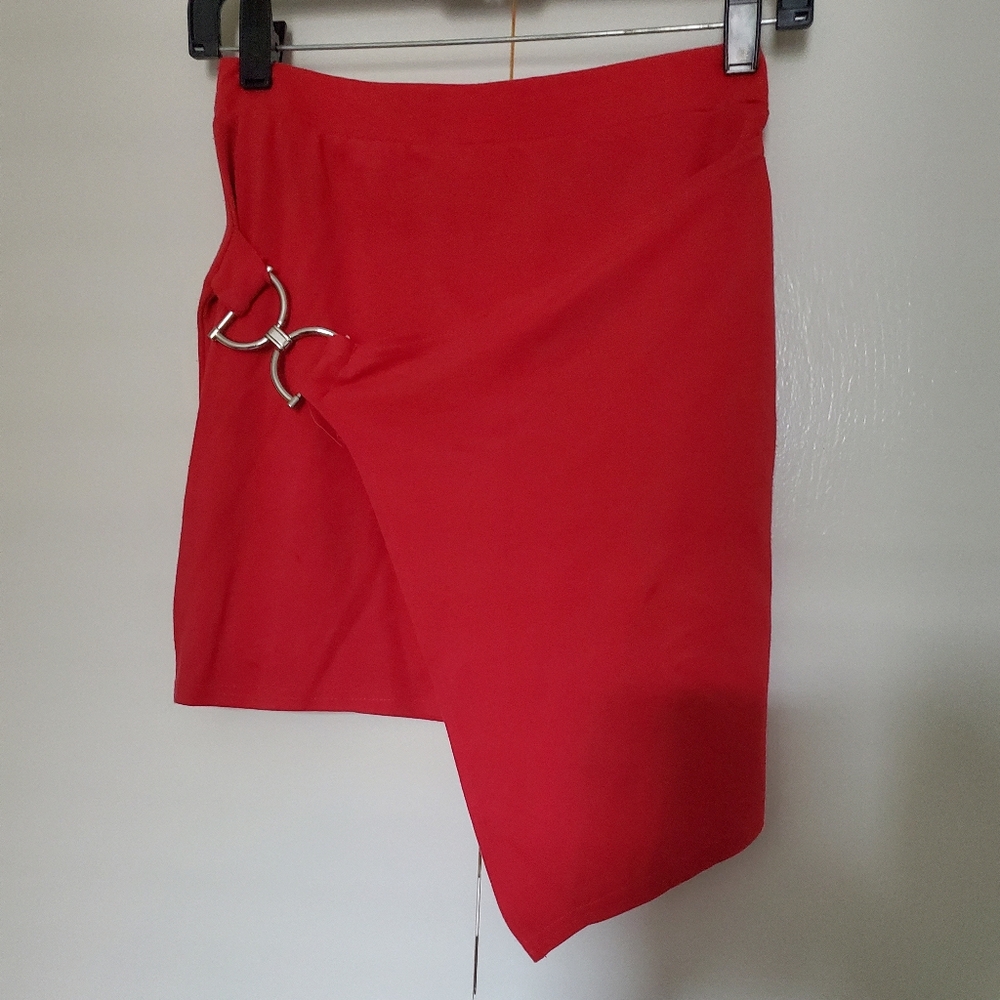 Chic Asymmetrical Red Skirt